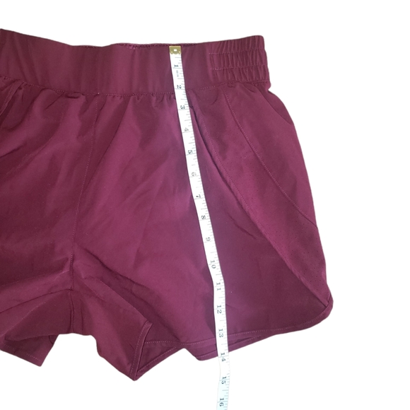 Avia shorts (size 8-10) - Picture 9 of 9